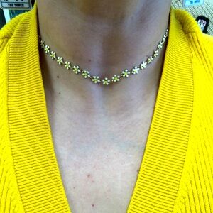 Daisy Choker